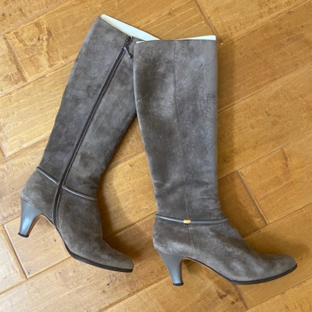 Salvatore Ferragamo grey swede boots
